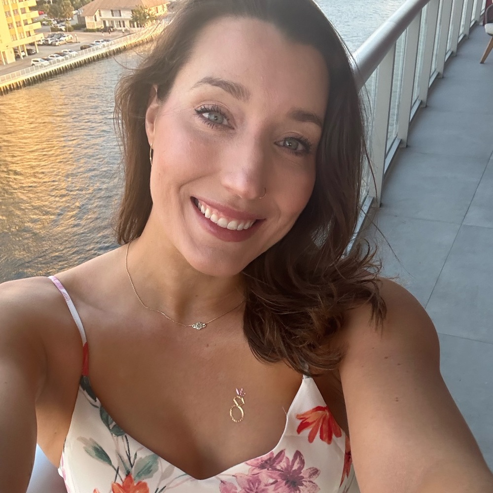 Meet your Posher, Haley